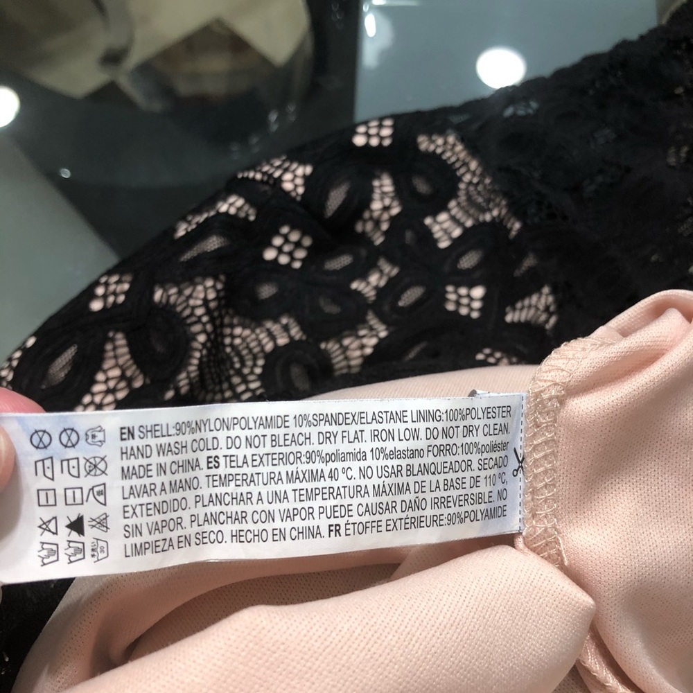 Forever 21 Black lace overlay mini dress size S - Picture 9 of 10